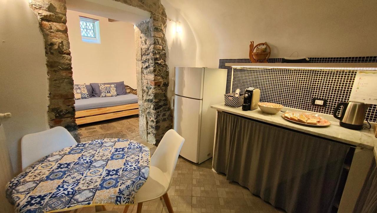 La Casa Delle Pietre Parlanti - Casa In Pietra Ai Piedi Del Parco Delle 5 Terre Bed & Breakfast Biassa Eksteriør bilde