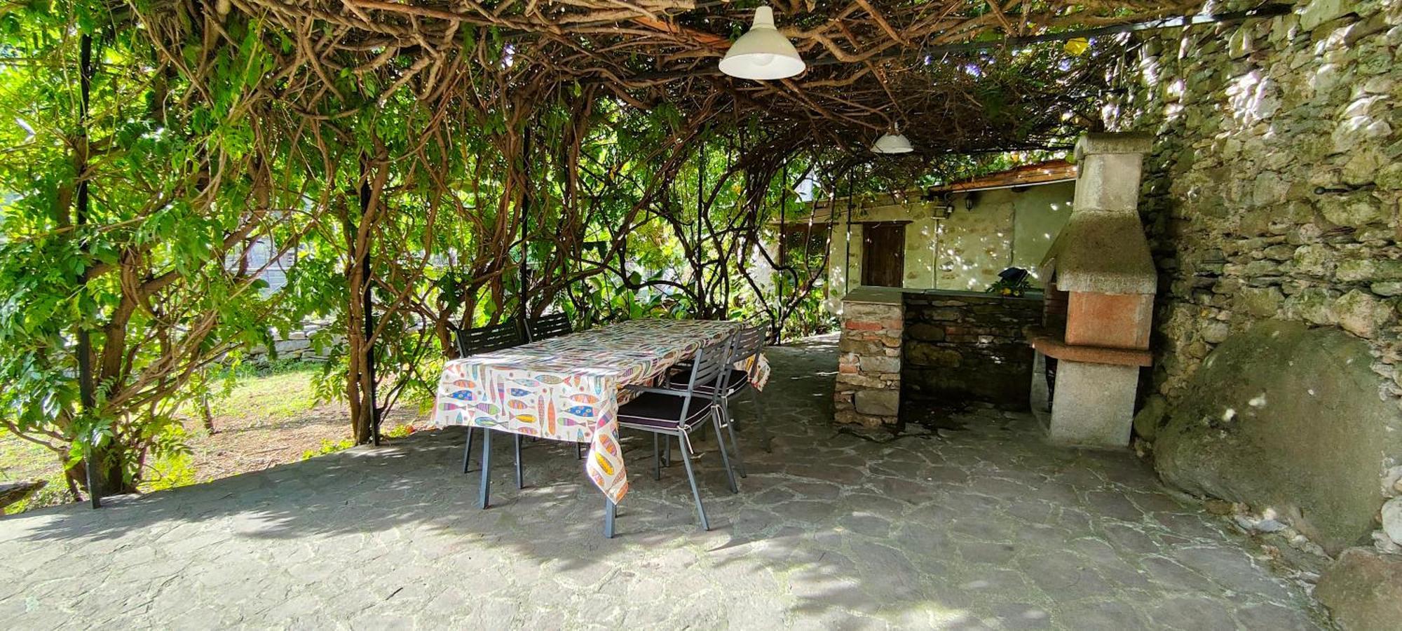 La Casa Delle Pietre Parlanti - Casa In Pietra Ai Piedi Del Parco Delle 5 Terre Bed & Breakfast Biassa Eksteriør bilde