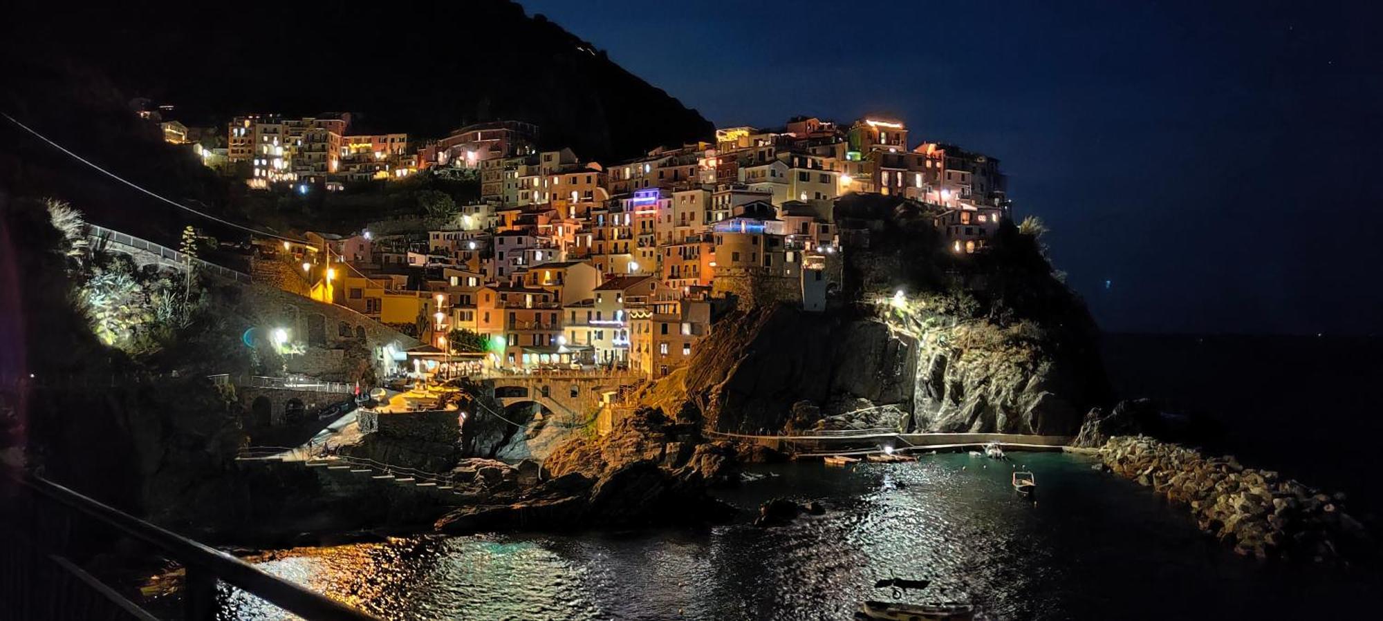 La Casa Delle Pietre Parlanti - Casa In Pietra Ai Piedi Del Parco Delle 5 Terre Bed & Breakfast Biassa Eksteriør bilde